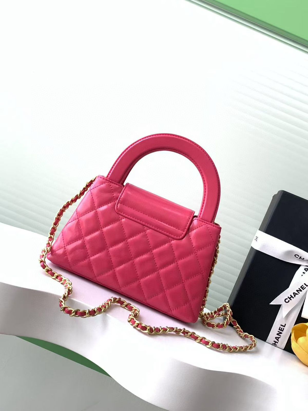 Kelly Pink