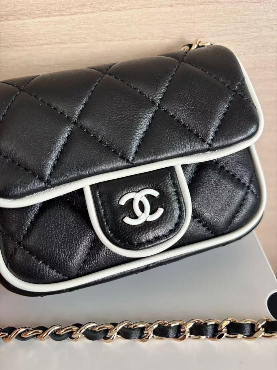 Mini flap bag