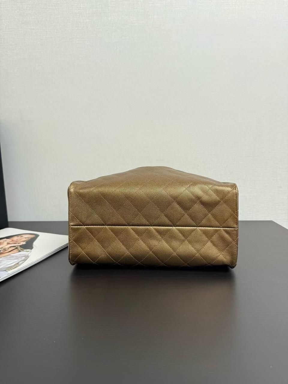 Quilted Bucket Bag – Burgundy Edition